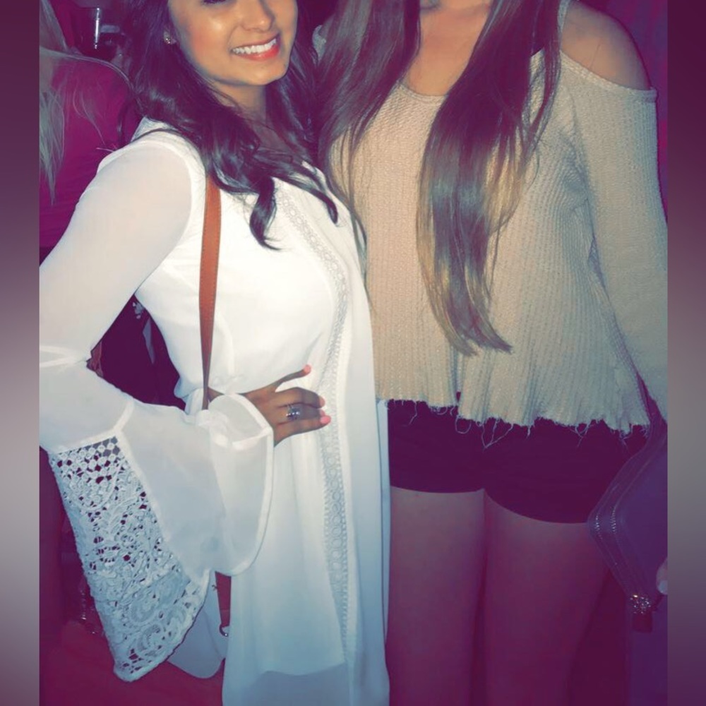 Sequin Hearts White mini flowy dress size‎ xs